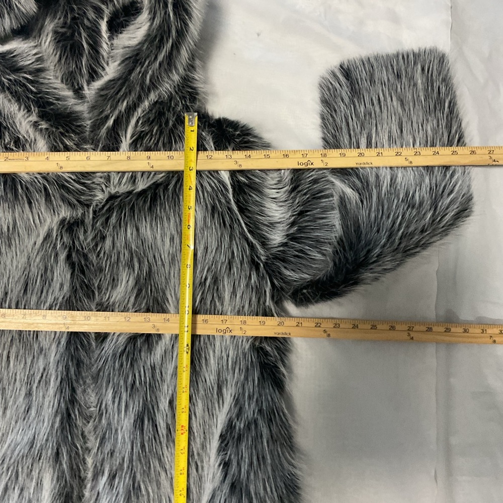 NWT  Faux Fur Arctic Fox Silver Black Long Thick Heavy Beautifulb Coat Large - Picture 12 of 16